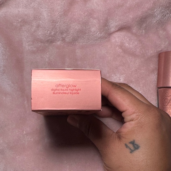 NIB Melt Cosmetics ‘Afterglow’ Sex Foil Highlighter - Picture 3 of 8